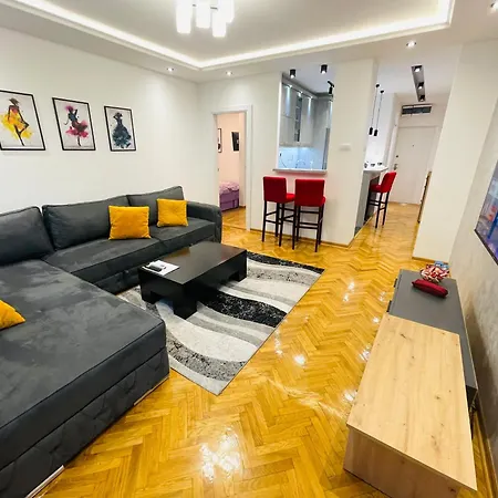 Like Apartment